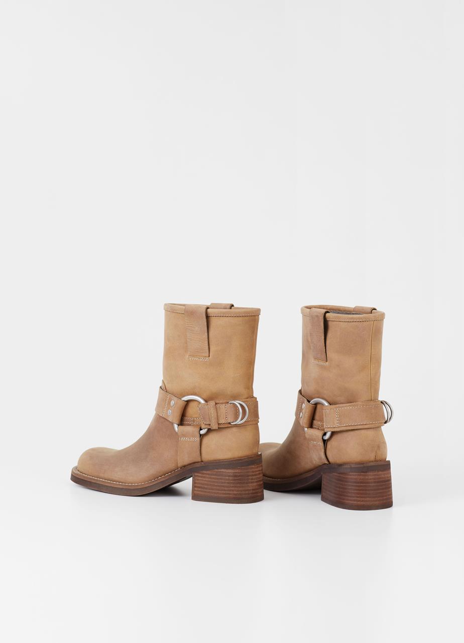Nour boots Brown oily nubuck
