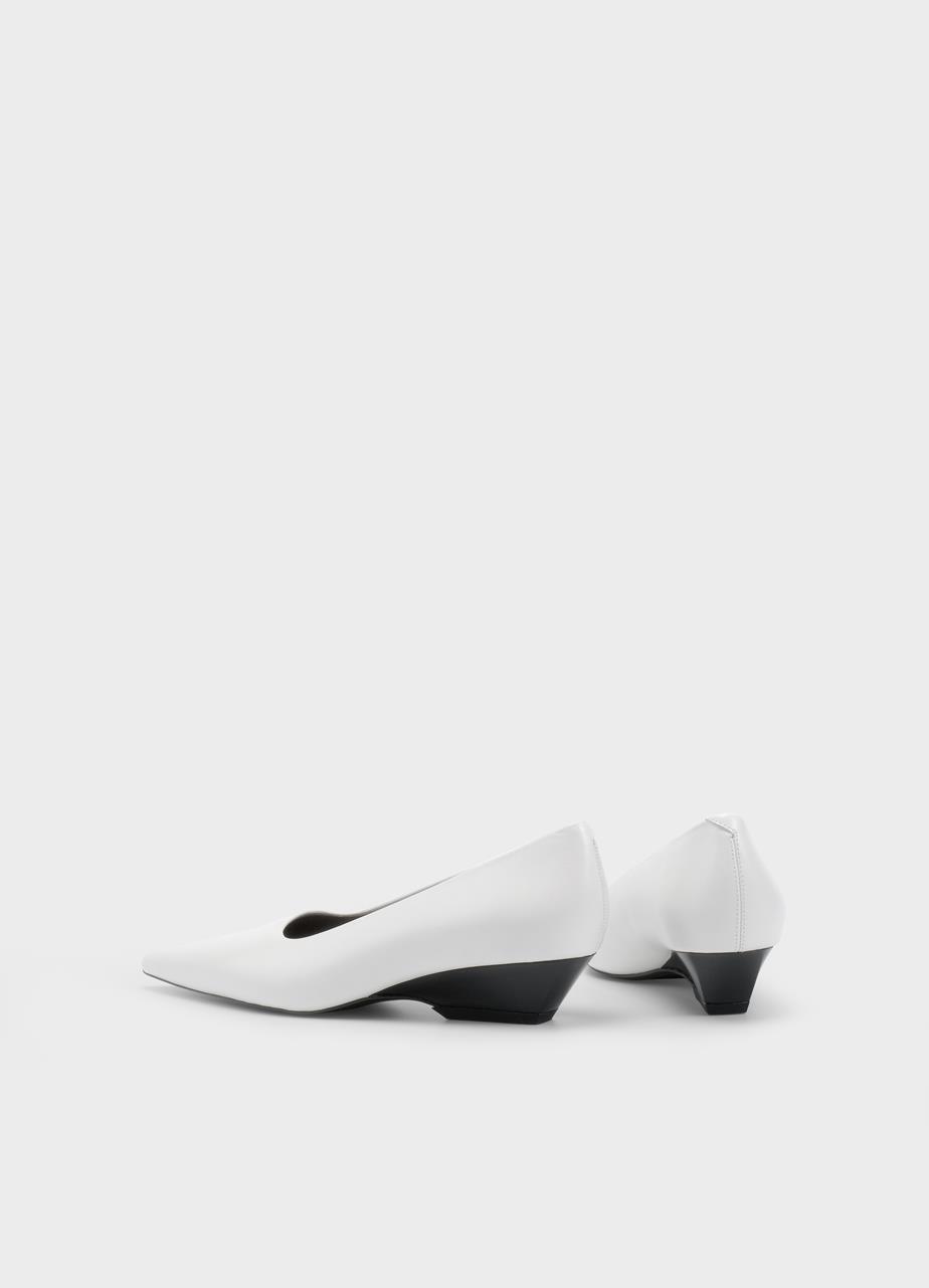 Sonya pumps White leather