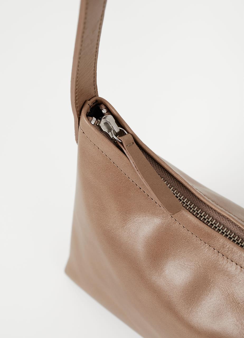 Naples bag Light Brown brush-off leather
