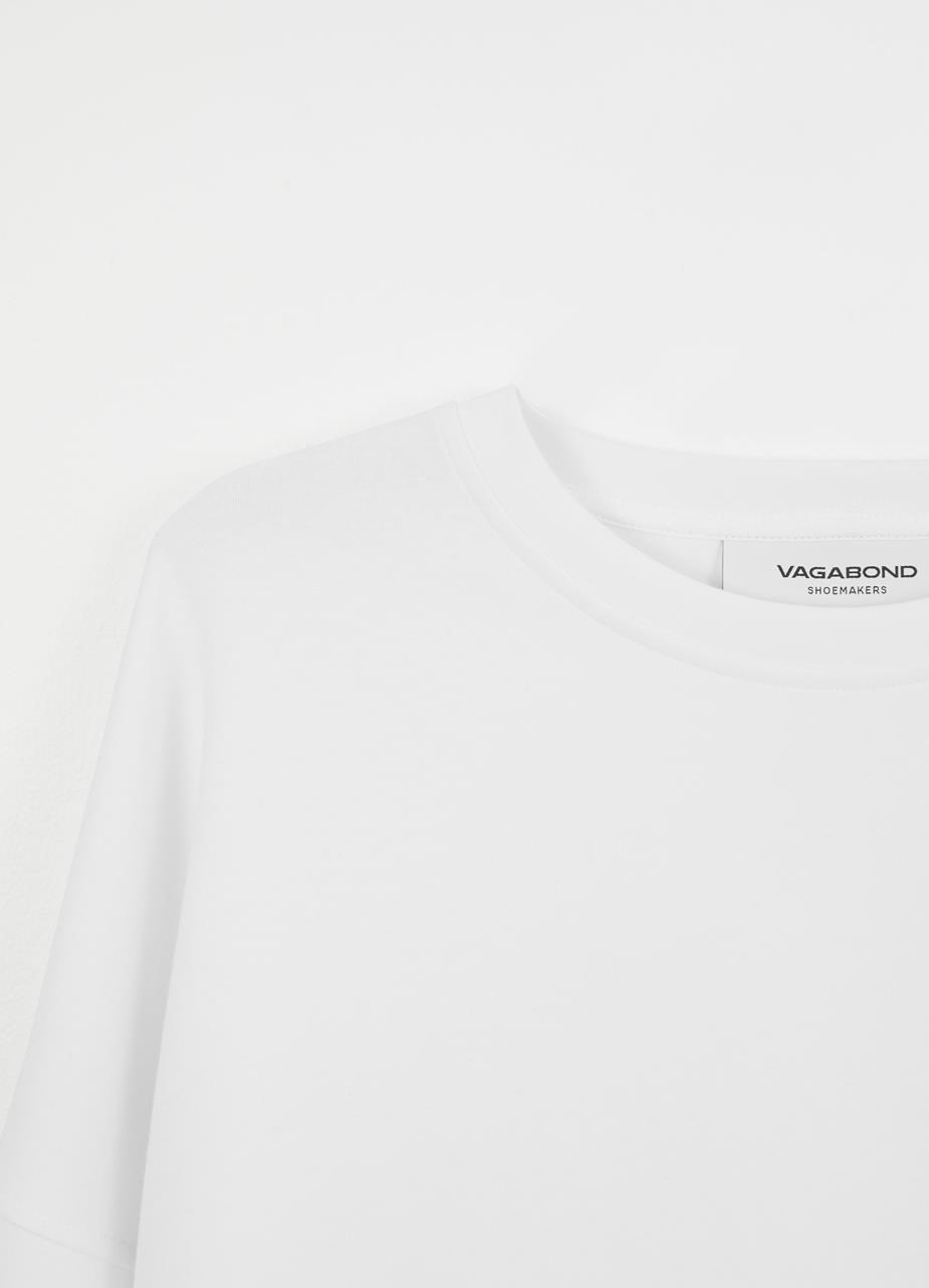 Boxy long sleeve t-shirt w White textile