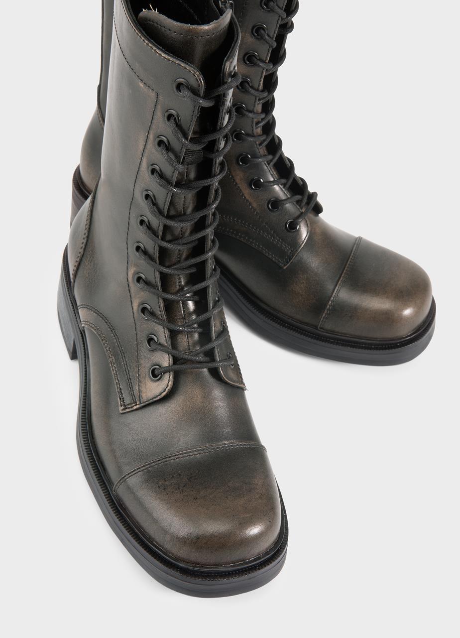 Karlie boots Brown brush-off leather