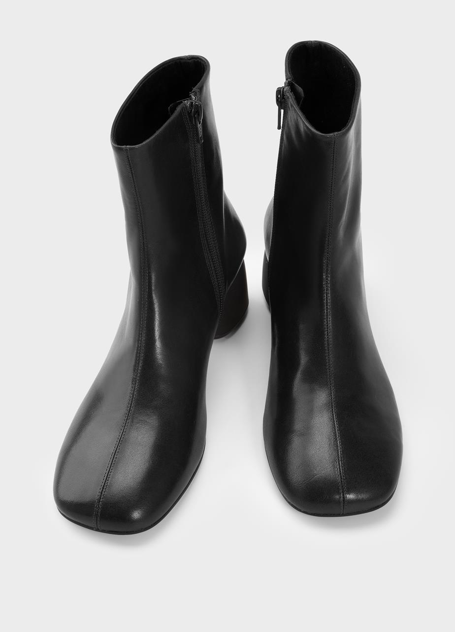 Livia boots Black leather