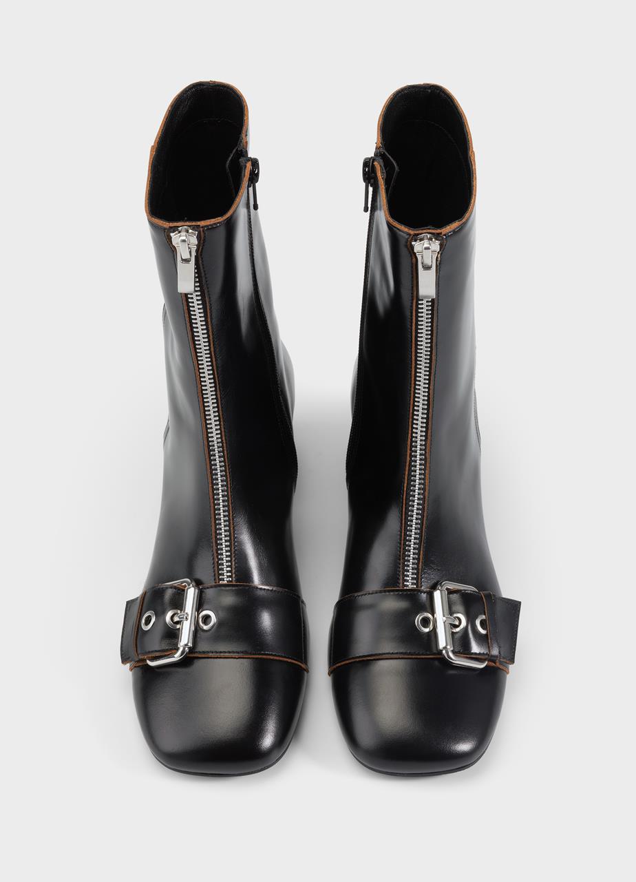 Livia boots Black contrast edges