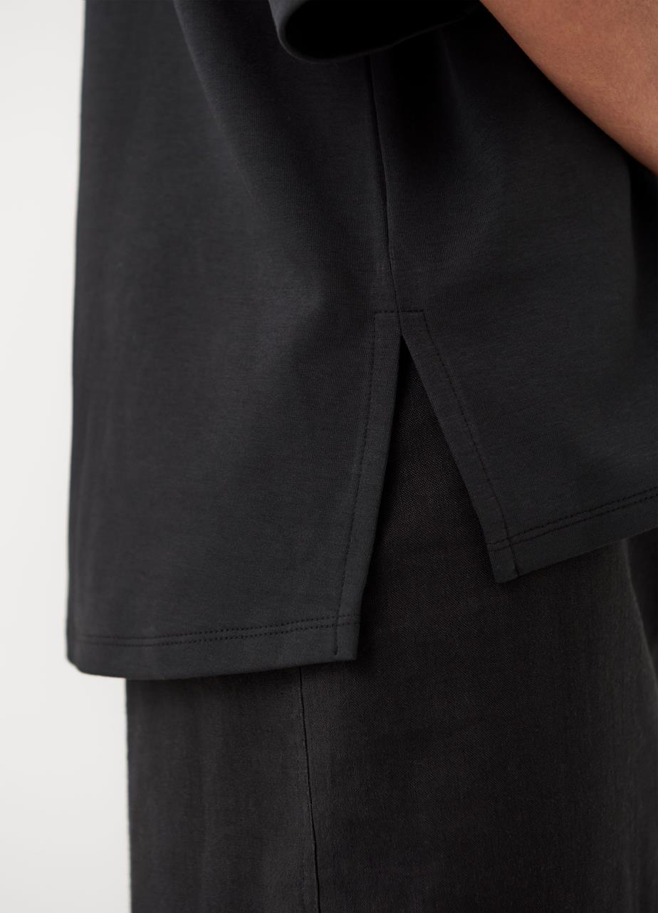 Boxy t-shirt w Black textile
