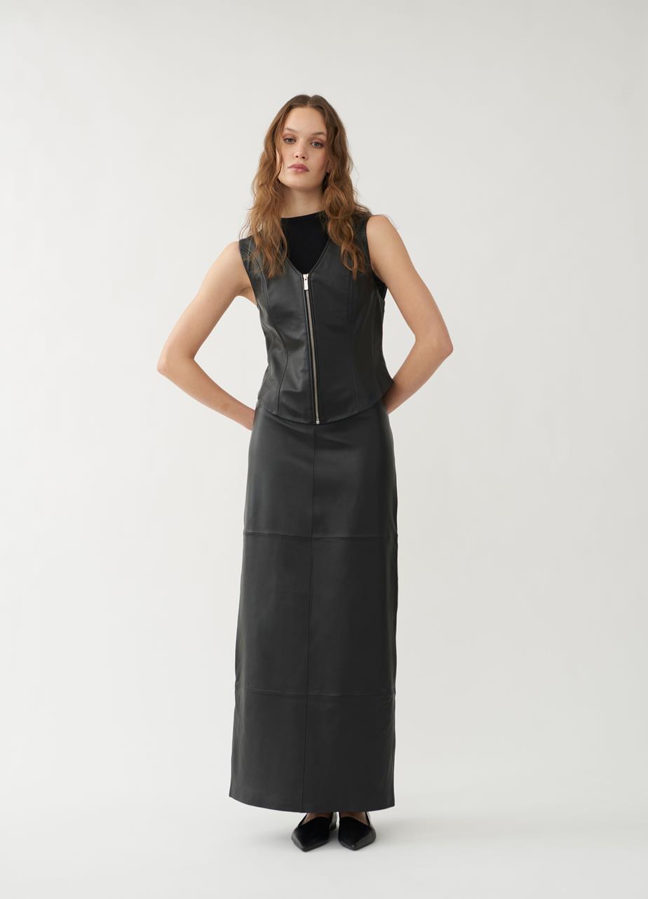 The maxi skirt Black leather