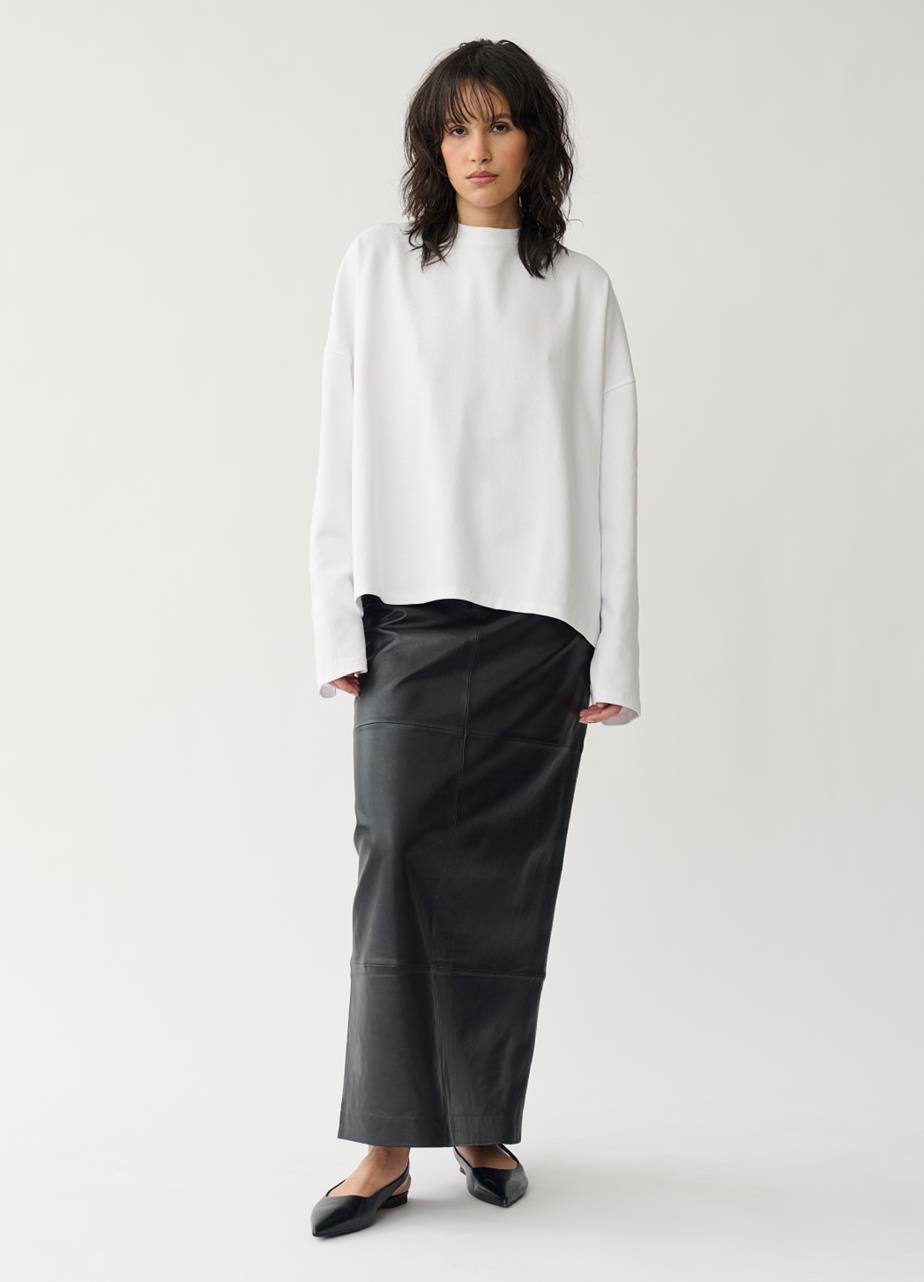 Boxy long sleeve t-shirt w White textile