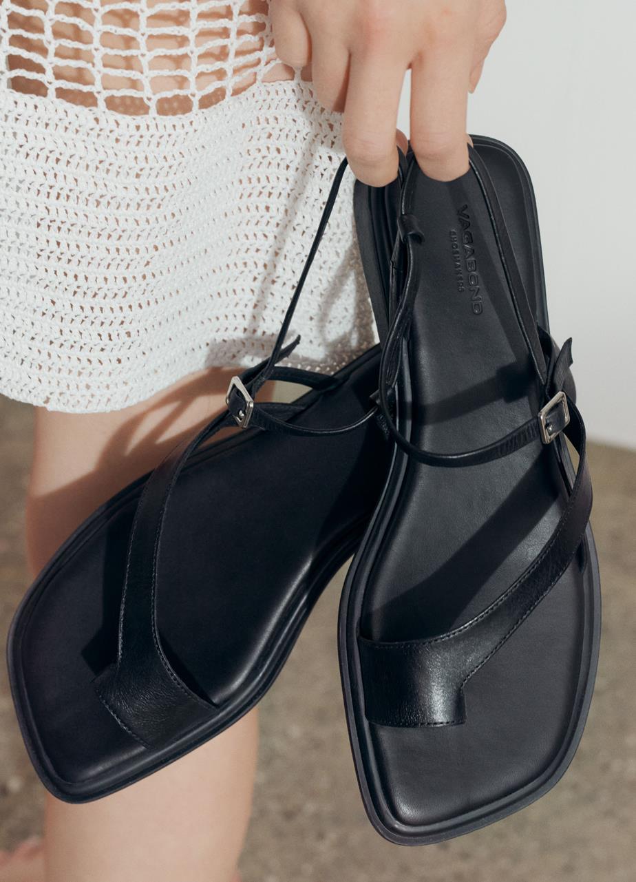 Izzy sandals Black leather