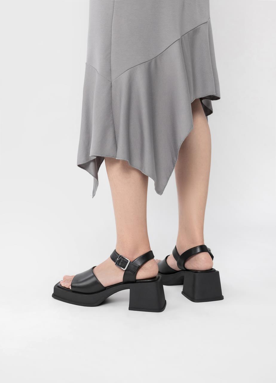 Hennie heeled sandals Black leather