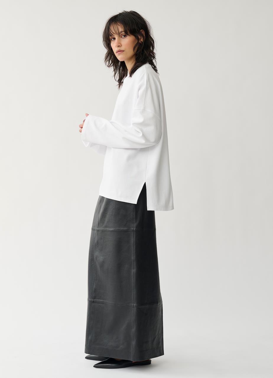 Boxy long sleeve t-shirt w White textile